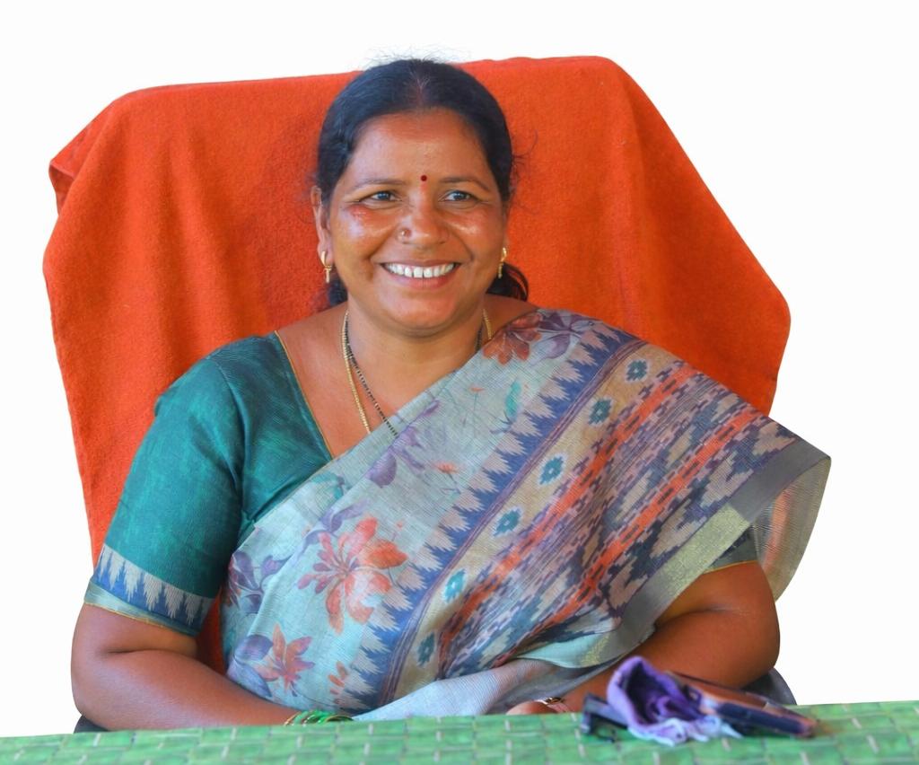 శ్రీమతి గుండెల రెణుక రాజు గారు