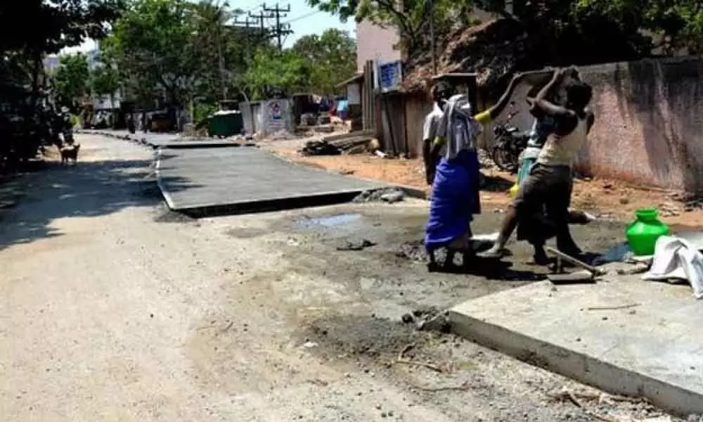 బీసీ కాలనీ రోడ్డు పని